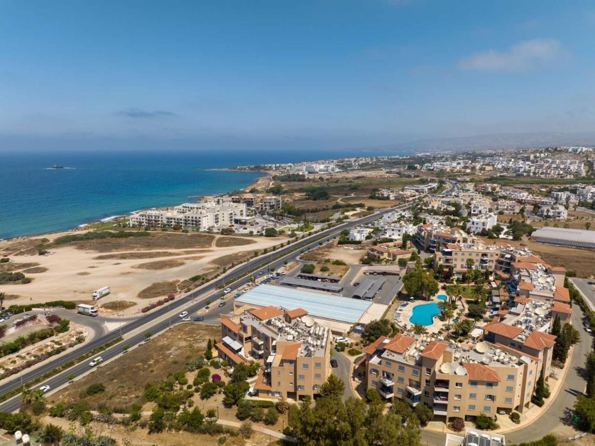 Kings Palace Indigo 109 Pafos Exterior foto